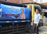 Marlyn Maisarah Salurkan Bantuan Air Bersih untuk Warga Babakan Madang