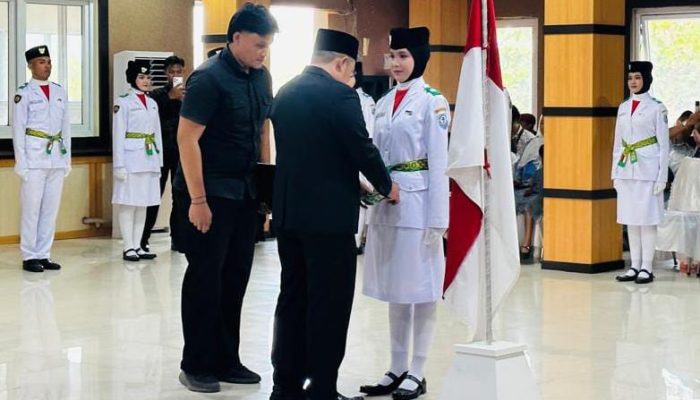 Riza Herdavid Kukuhkan Paskibraka Bangka Selatan 2026
