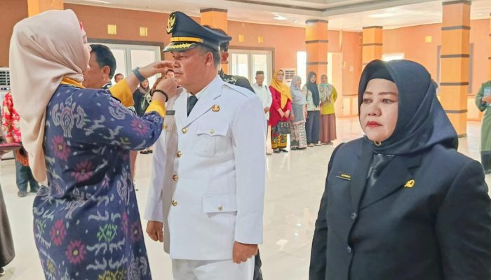 Lantik Pejabat Eselon II dan III, Debby Tekankan Integritas dan Akselerasi Pelayanan Publik