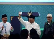 Prabowo Terima Kartu Anggota Seumur Hidup NU: Ini Kehormatan Besar bagi Saya