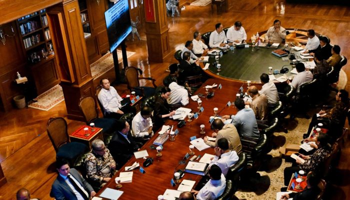 Prabowo Kumpulkan Para Menteri di Hambalang, Bahas Upaya Hadirkan Hunian dan Lingkungan Layak