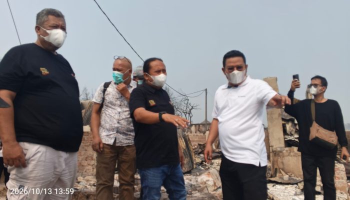 Bantuan PWI Babel Peduli Sampai di Posko Pengungsian Serdang, Diterima dan Disambut Langsung Bupati Bangka Selatan