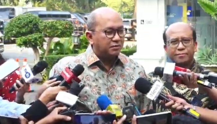 Prabowo Minta PLN Bertransformasi, Akselerasi Proyek PLTS 100 GWp