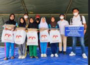 Bantu Anak Kembali Bersekolah, PT TIMAH Salurkan 210 Paket Seragam di Dusun Serdang